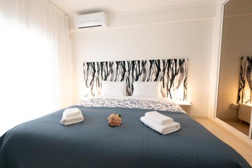 Alporchinhos Apartment | Casa Azul 3 - Senhora da Rocha, Algarve