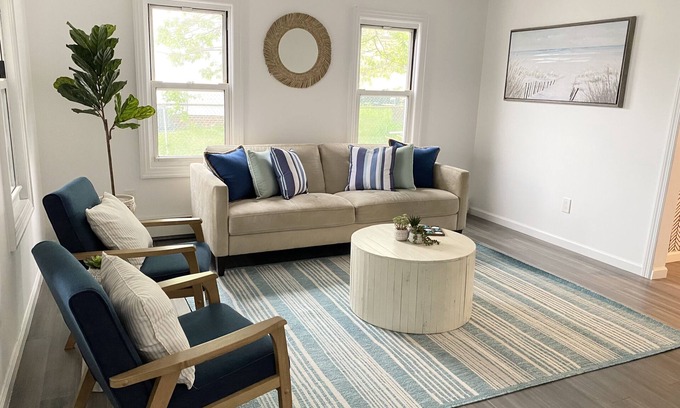 Bradley Beach House | Casa Azul at Bradley Beach - Renovated property!
