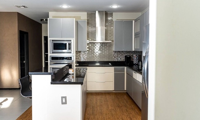 Mission House | Casa Balsas: Modern and Cozy at Cimarron