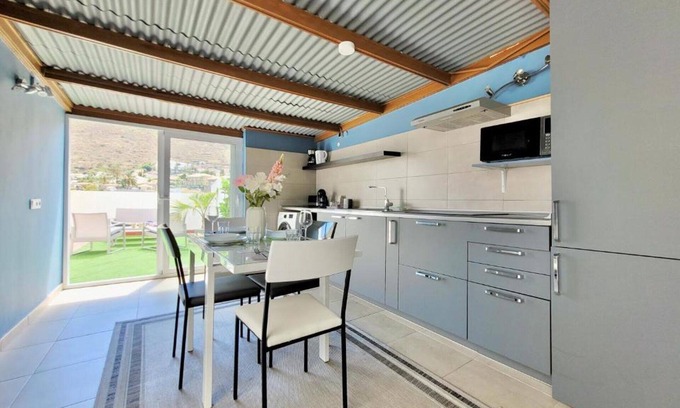 Los Gomez Apartment | Casa Bella by The Ocean Rentals