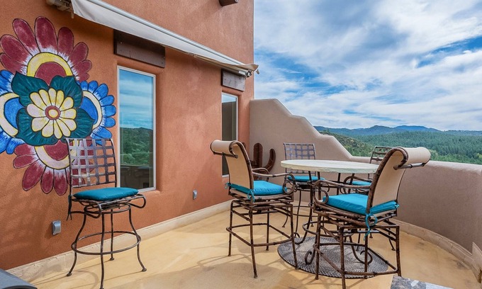 Hidden Valley Ranch House | Casa Bella Vista ⁓Hot tub ⁓Amazing Views ⁓Fire Pit