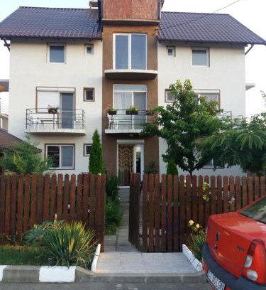 Costinesti House | Casa Benny