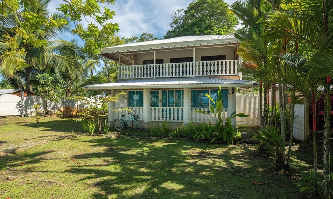 Manzanillo Apartment | Casa Blanca