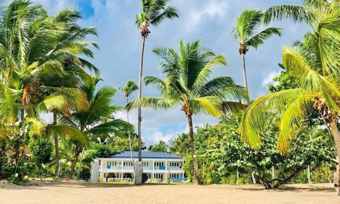 El Limon Villa | Casa Blanca Luxury Staffed Beach Villa with Sea View