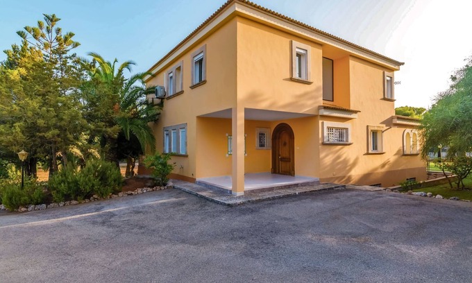 Ses Salines Villa | Casa Bonita (ses Salines) - Villa With Pool