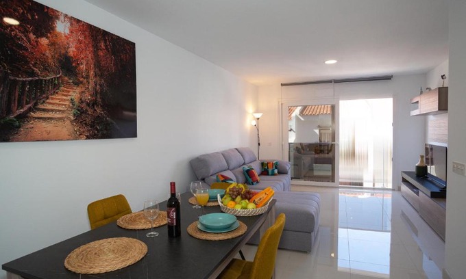 Playa San Juan Apartment | Casa Brillante