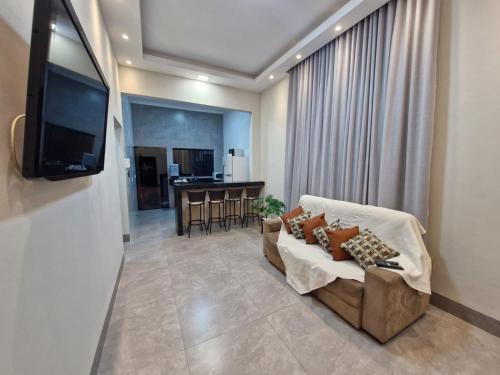 Barretos House | Casa c Suíte Ar Cond Prox Shopping Hosp do Amor