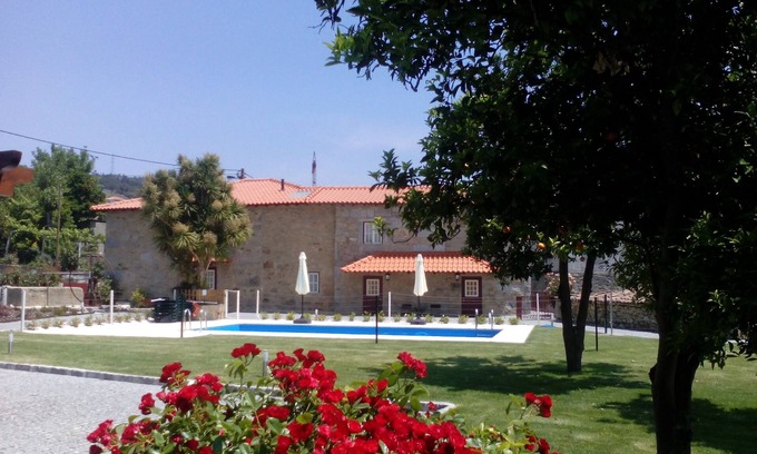 Portela House | CASA CACHADA- Rural Tourism
