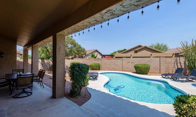 Tatum Ranch Villa | Casa Caliente 3 Bedroom Home by Redawning