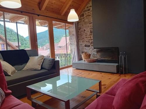 Isaba House | Casa Callerín