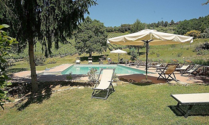 Pontassieve House | Casa Camomilla B: A welcoming one-story independent house surrounded by meadows and by green hills, with Free WI-FI.