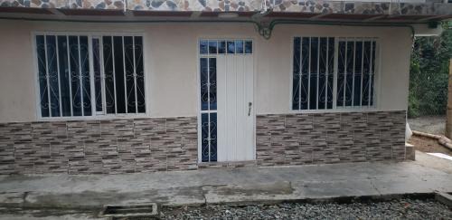 Calarca Apartment | Casa campestre con parqueo villa eliana