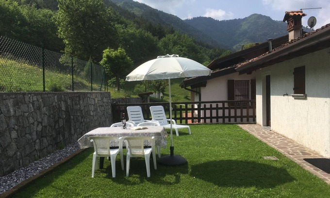 Crone Apartment | Casa Carla, up to 4 persons, quiet location, garden, balcony with panoramic views