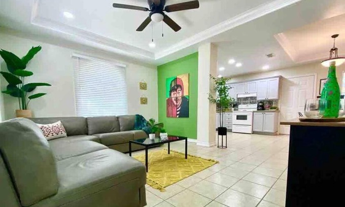 Pharr Apartment | Casa Chespirito w/ King-size Bed