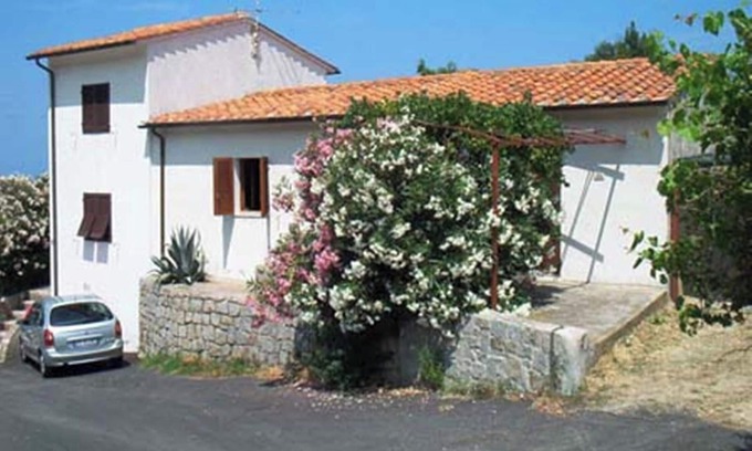 Zanca House | Casa con giardino all'Isola d'Elba con vista mozzafiato sul mare e sul tramonto