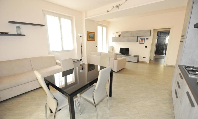 Serravalle Scrivia Apartment | Casa Costa Outlet 3