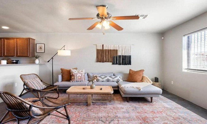 Tucson House | Casa Cozy 4 BR House with Backyard Oasis & Pool
