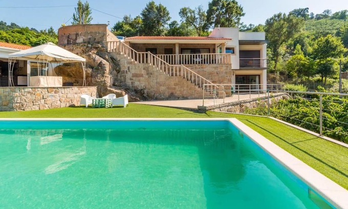 Cinfaes House | Casa da Barragem Douro