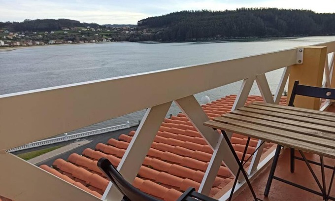 Cerdeira Apartment | Casa da Costa - Apartamento con terraza y vistas al mar