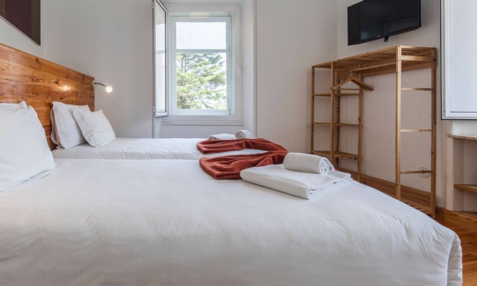Santa Maria e Sao Miguel House | Casa da Estefânea | Quarto 4 Self Check-in Online