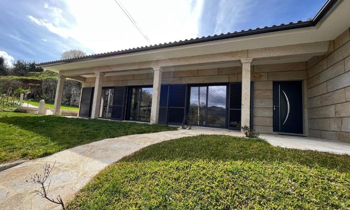 Arcos de Valdevez House | Casa da Falperra
