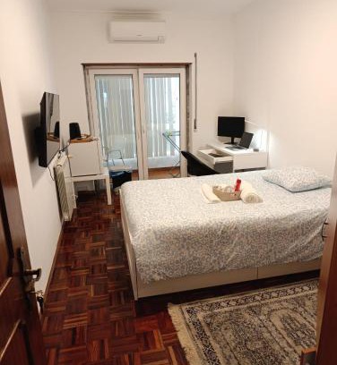 Corroios House | Casa da Familia Pereira