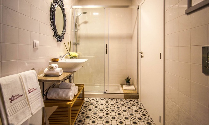 Lisbon Old Town Apartment | Casa da Nascente