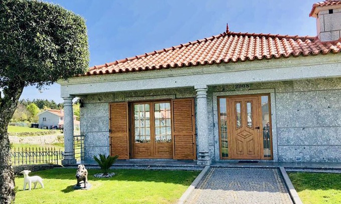 Celorico de Basto House | Casa da Quinta da Prelada any comfort, Pool, Terrace, Big spaces, Fafe