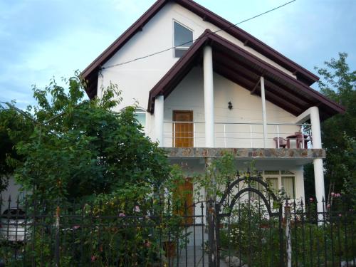 Horezu House | Casa Daniela