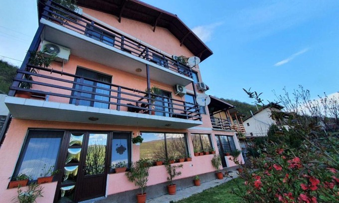 Dubova House | Casa Darian