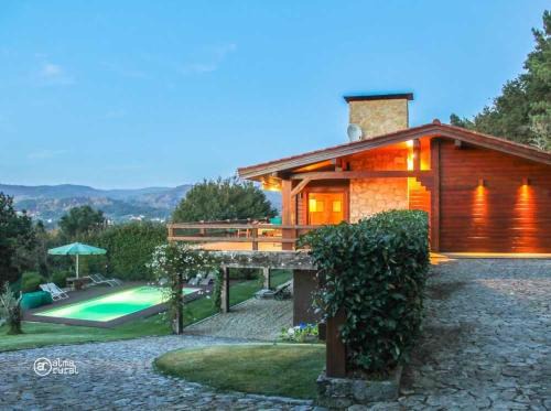 Freixieiro de Soutelo House | Casa das Oliveiras- Entre o Mar e a Serra