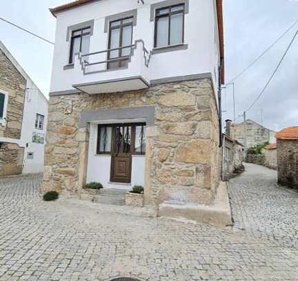 Almeida House | Casa de Ade