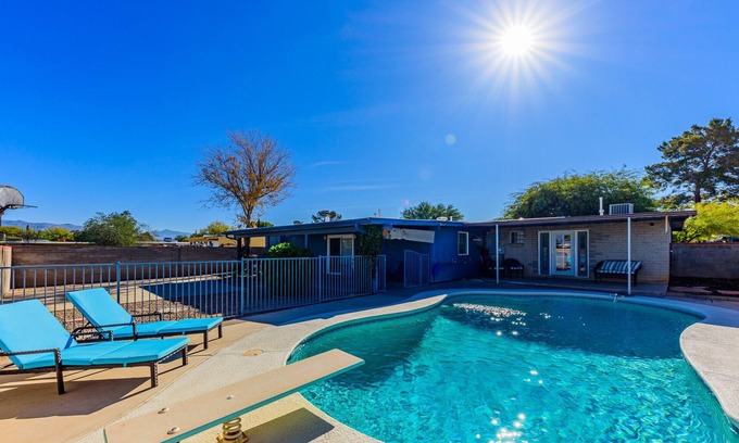 Tucson House | Casa De Azul 4 bed 2 bth, Eastern Tucson Arizona, Pool, Private
