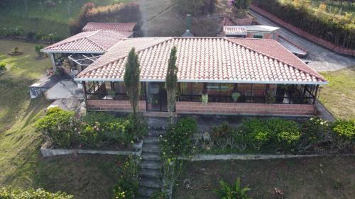 Marinilla House | Casa de Campo vía El Peñol Guatapé