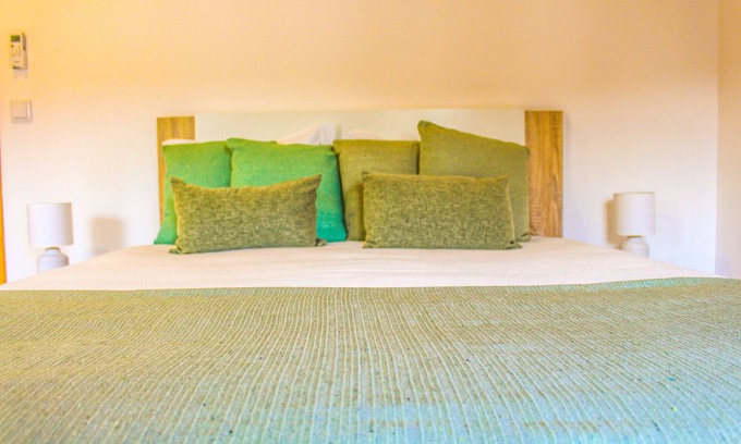 Gois Cottage | Casa de Campo Vale do Ceira, Quarto de Casal. Na Bela e Pacata Vila de Góis