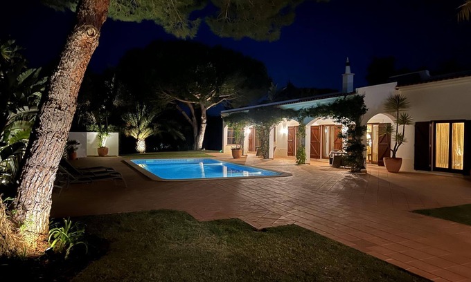 Colinas Verdes Villa | Casa de Colinas - Four Bedroom Villa, Sleeps 8