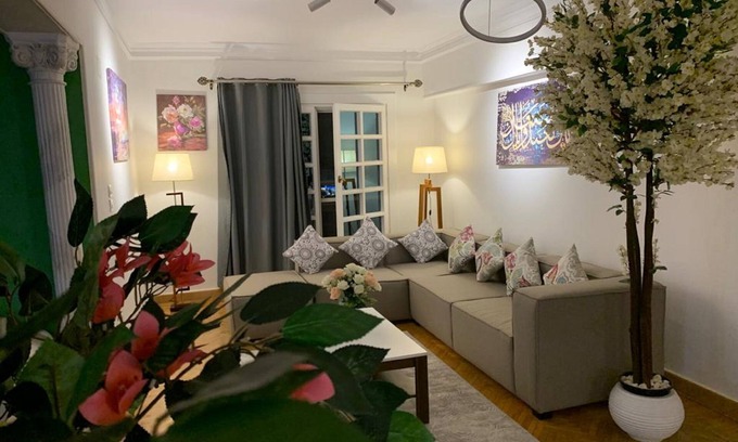 Heliopolis Apartment | Casa De Horyea 1
