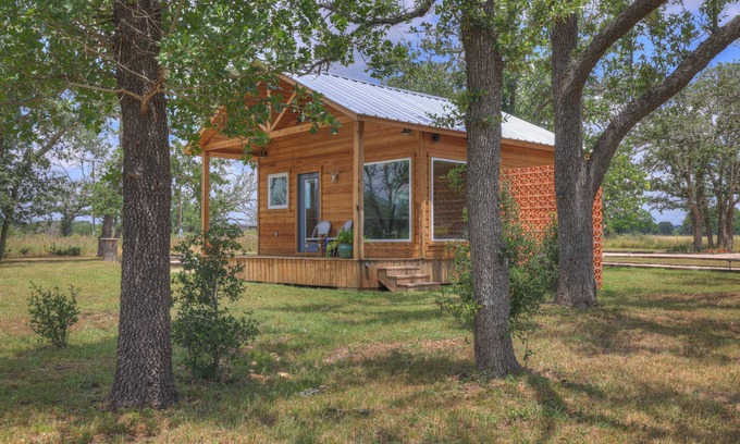 Stonewall House | Casa De La Klein Serene Stargazing Retreat