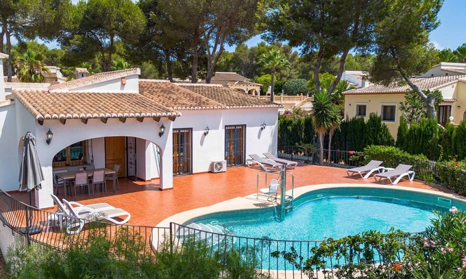 Media Luna Villa | Casa de la Risa - Three Bedroom Villa, Sleeps 6