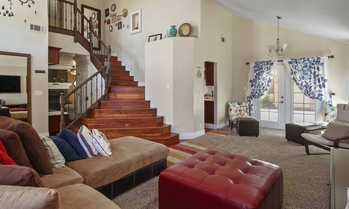 Lodi House | Casa de Lodi - Cozy Home Close to Vineyards