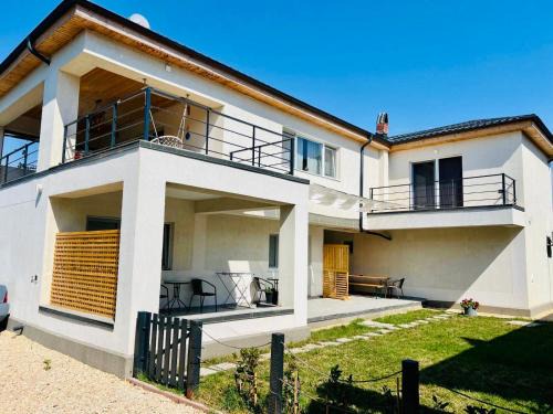 2 Mai House | Casa de Oaspeti 2 Mai