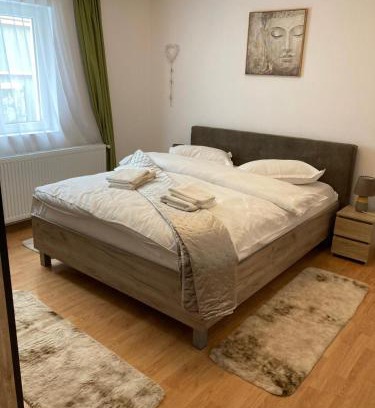 Azuga House | Casa de pe colț