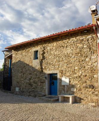 Salsas House | Casa de Pombares