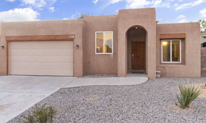 Rio Rancho House | Casa De Silicon - An Irvie Home