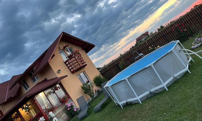 Cristian House | Casa de Vacanta Hasu