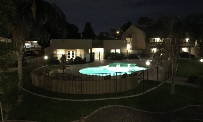 North Mountain Condo | Casa de Wild West- Sungate at Moon Mountain (Premier Unit/ Poolside)