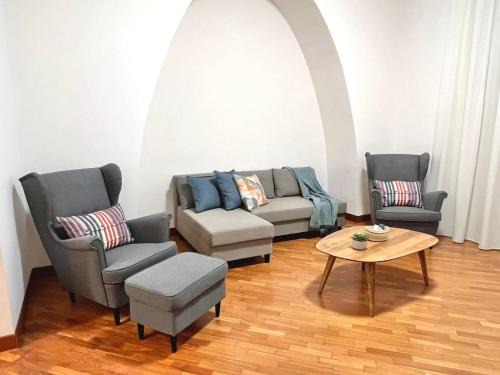 Catania City Centre Apartment | Casa degli Artisti, a spacious apartment in the center