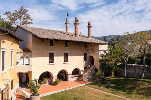 Caprino Veronese Villa | Casa dei Camini