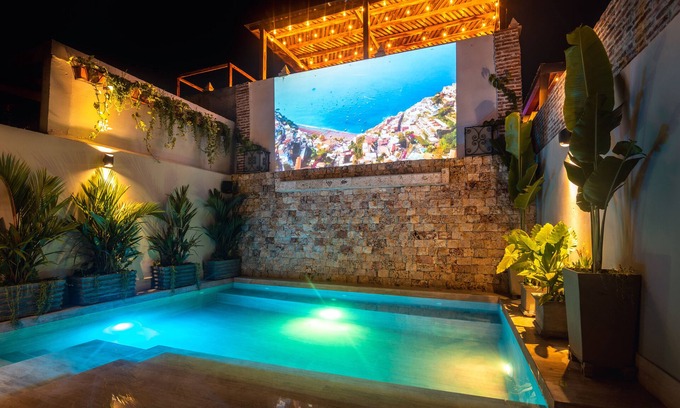 Cartagena Walled City Villa | Casa Del Hidalgo - 7 BR Walled City Colonial Villa