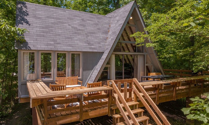 Innsbrook Ski Chalet | Casa del Lago by Innsbrook Vacations!